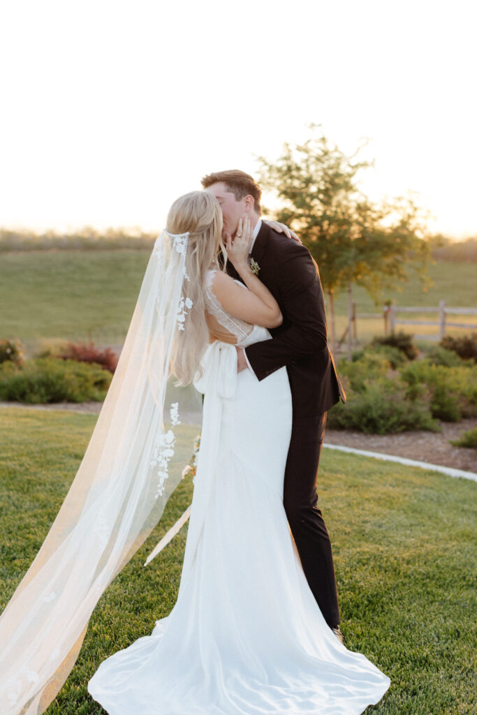 sunset photos, Bride and Groom at Carter Valley Ranch