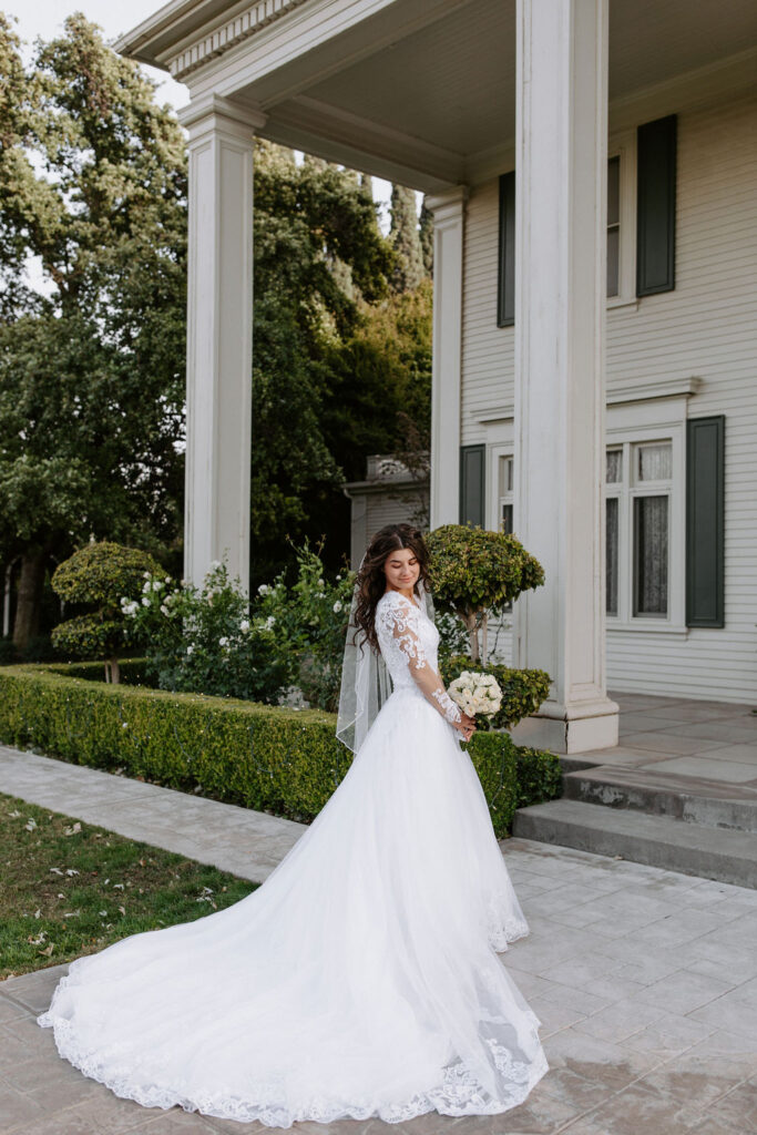 Bridal portraits at the Manor estate
