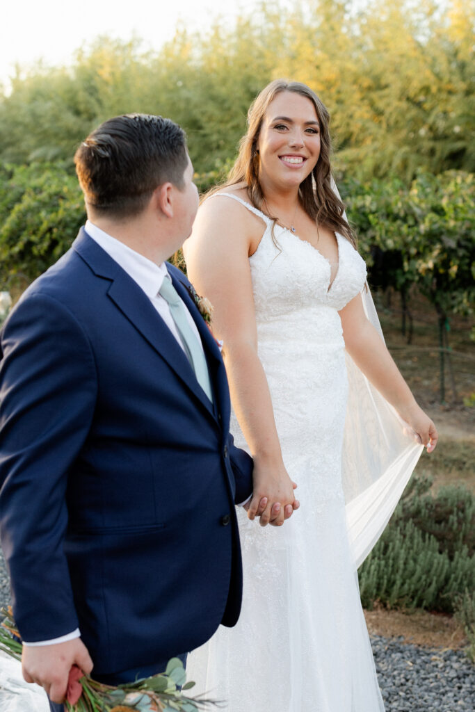 Bridal portraits in vineyard
