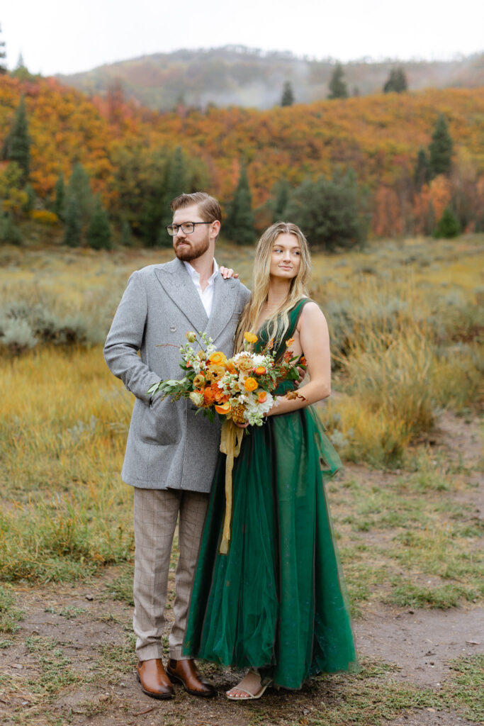 Fall Engagement session with bouquet
