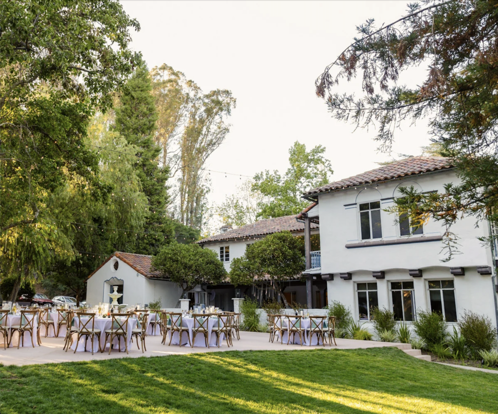 Hacienda De Las Flores LIvermore Luxury wedding venue courtyard pation