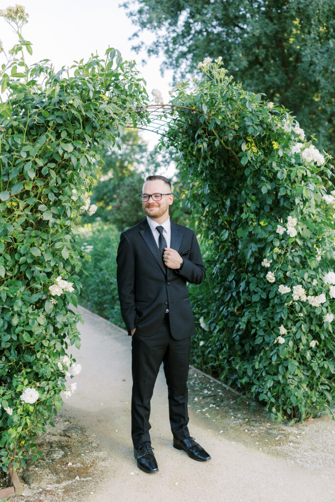 Romantic couple portraits at La Reve Estate in Elk Grove
