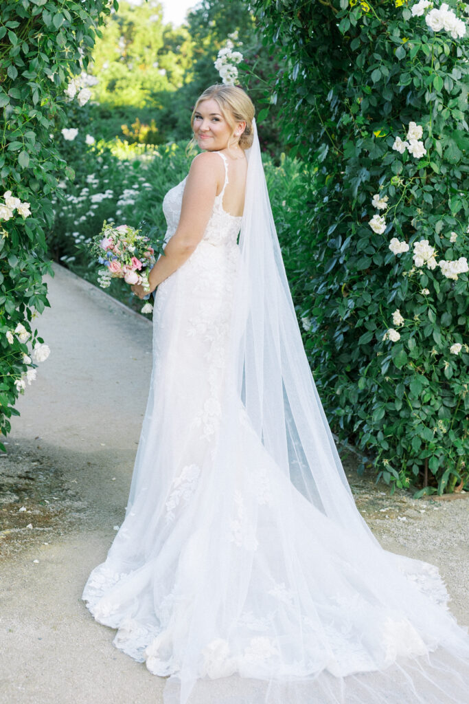 Romantic couple portraits at La Reve Estate in Elk Grove
