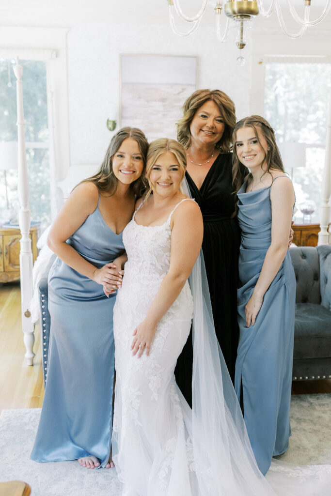 Bride getting ready in the bridal suite at La Réve Estate and Vineyard


