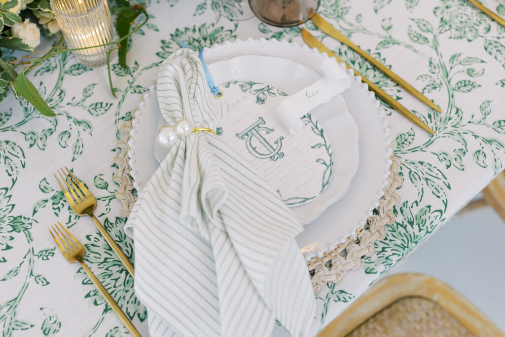 Luxury reception tablescape with florals at Eagle Oak Ranch Paso Robles wedding venue