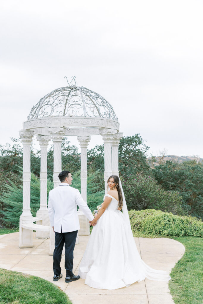 Romantic couple portrait at Eagle Oak Ranch, Paso Robles luxury wedding venue
