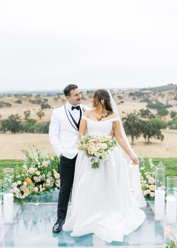 Elegant ceremony design at Paso Robles vineyard wedding venue Eagle Oak Ranch