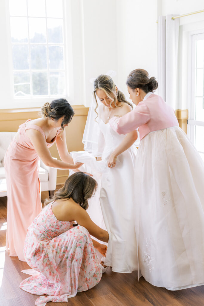 Bride in classic A-line gown with bow veil during first look captured by Marin wedding photographer Shannon bryn photo