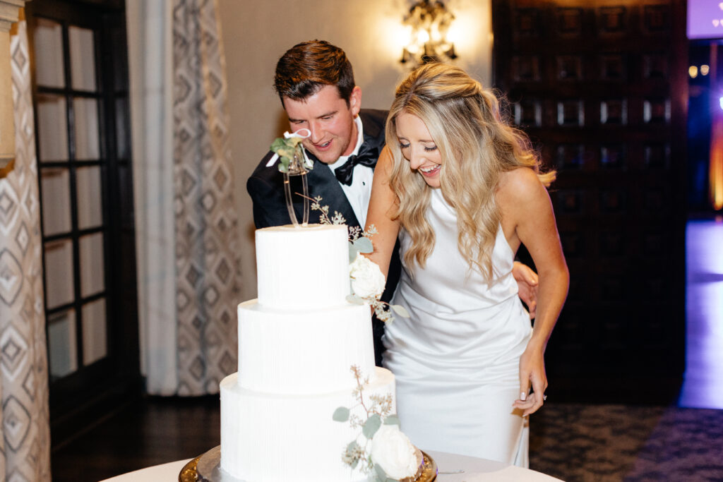 Luxury Oakland wedding venue Sequoyah Country Club terrace