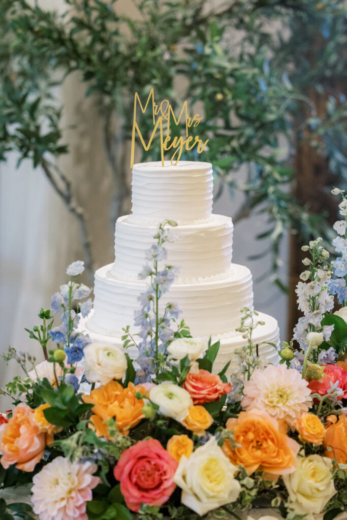 The Swanner House Wedding Reception with luxury wedding cake 